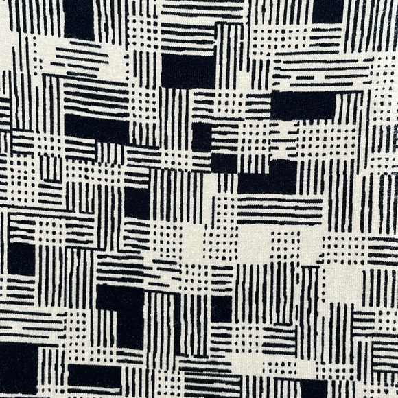 LulaRoe Jersey Geometric Printed Geometric Irma Tunic Top-0919-3 - Picture 7 of 12